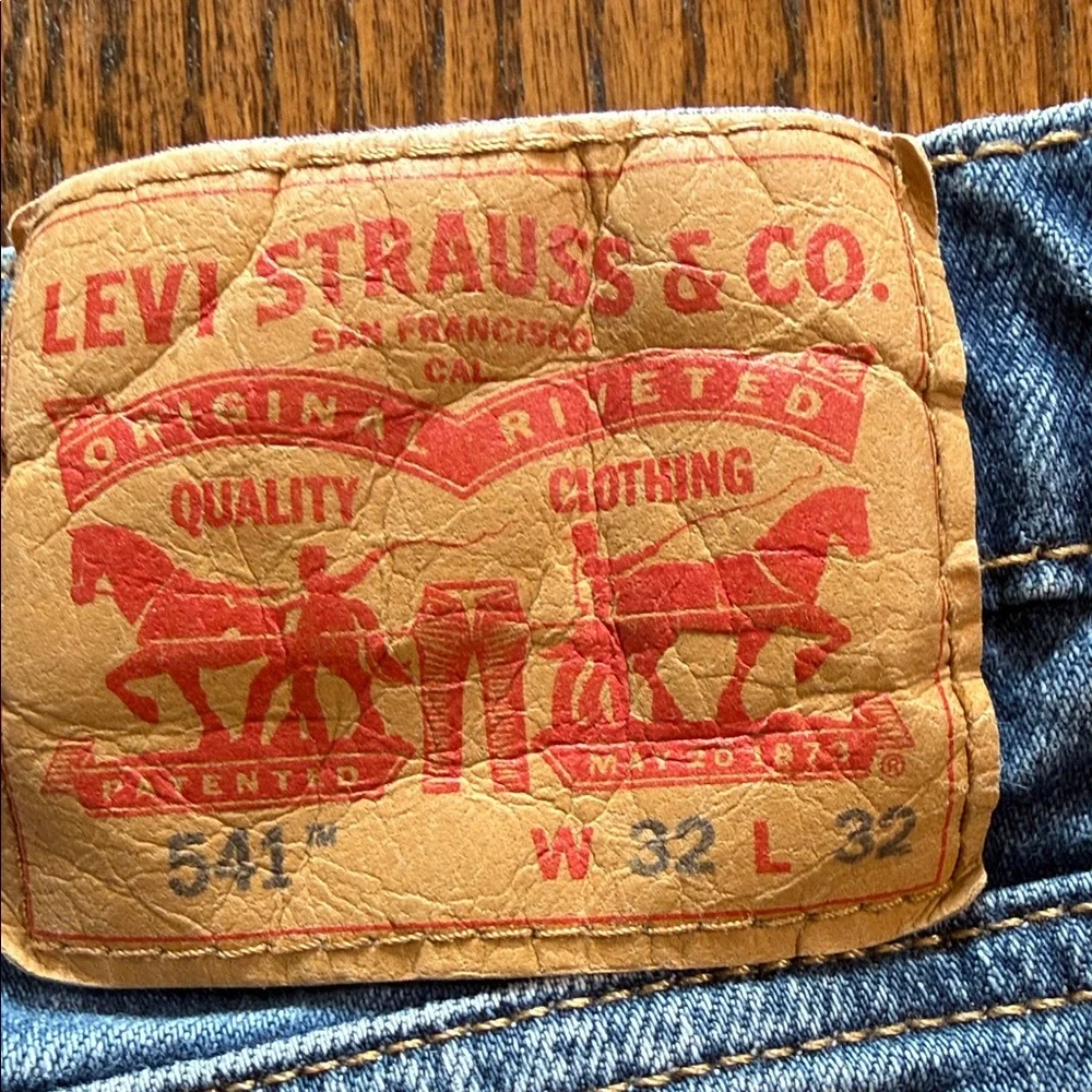 Levi’s 541 Athletic Taper Jeans 32x32 Medium Wash Denim Men’s